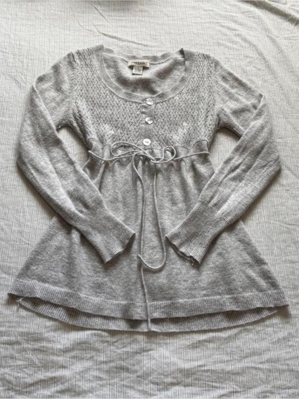 Vertigo Paris Light Gray Knit Babydoll Top